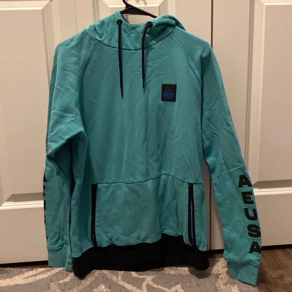 American Eagle Hoodie with Zipper Pockets